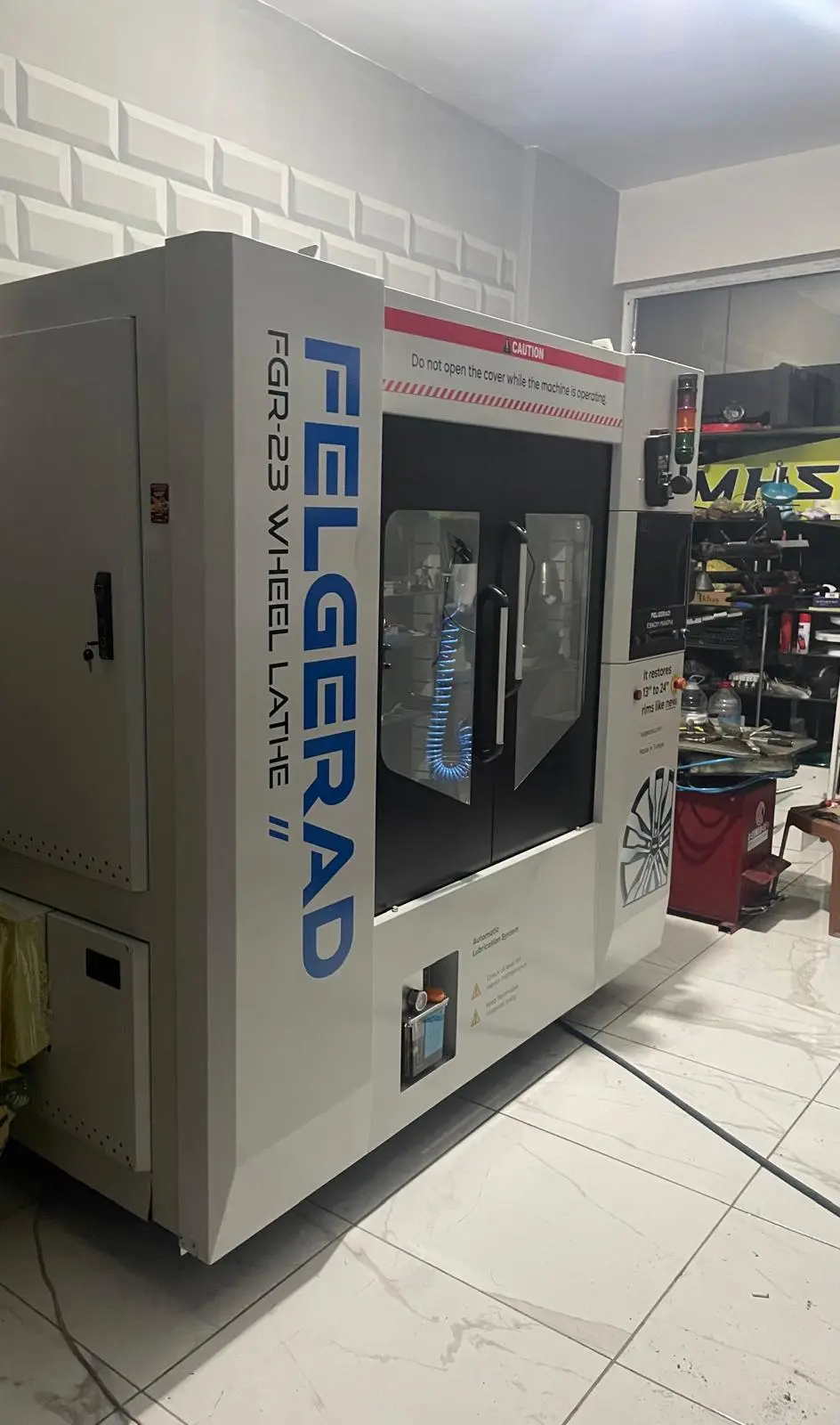 CNC Jant Kesim Parlatma Torna Makinası Imalatı